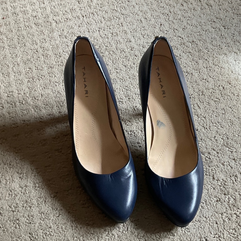 Tahari Women's Dark Blue Heels